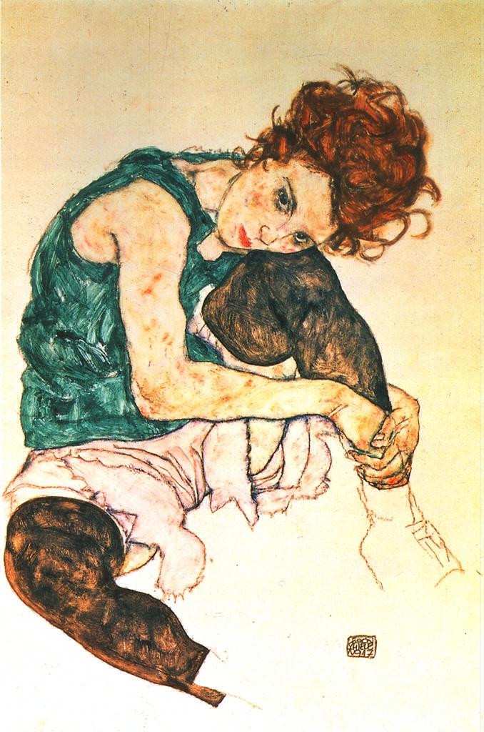  Сидящая женщина с согнутой ногой